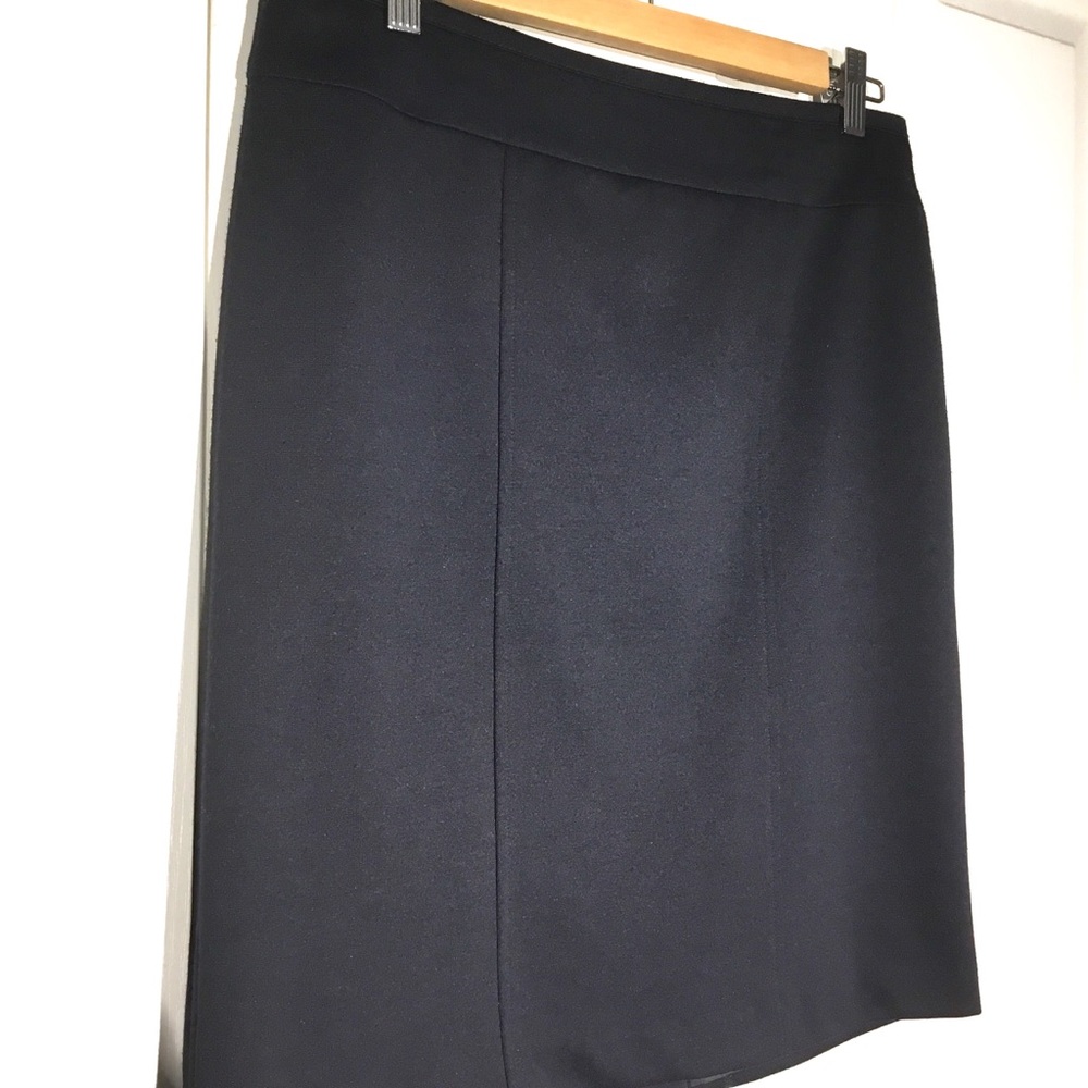 Laura navy blue pencil skirt - Size 6